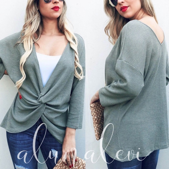 HADLEY Reversible Twist Top - olive - Picture 2 of 3